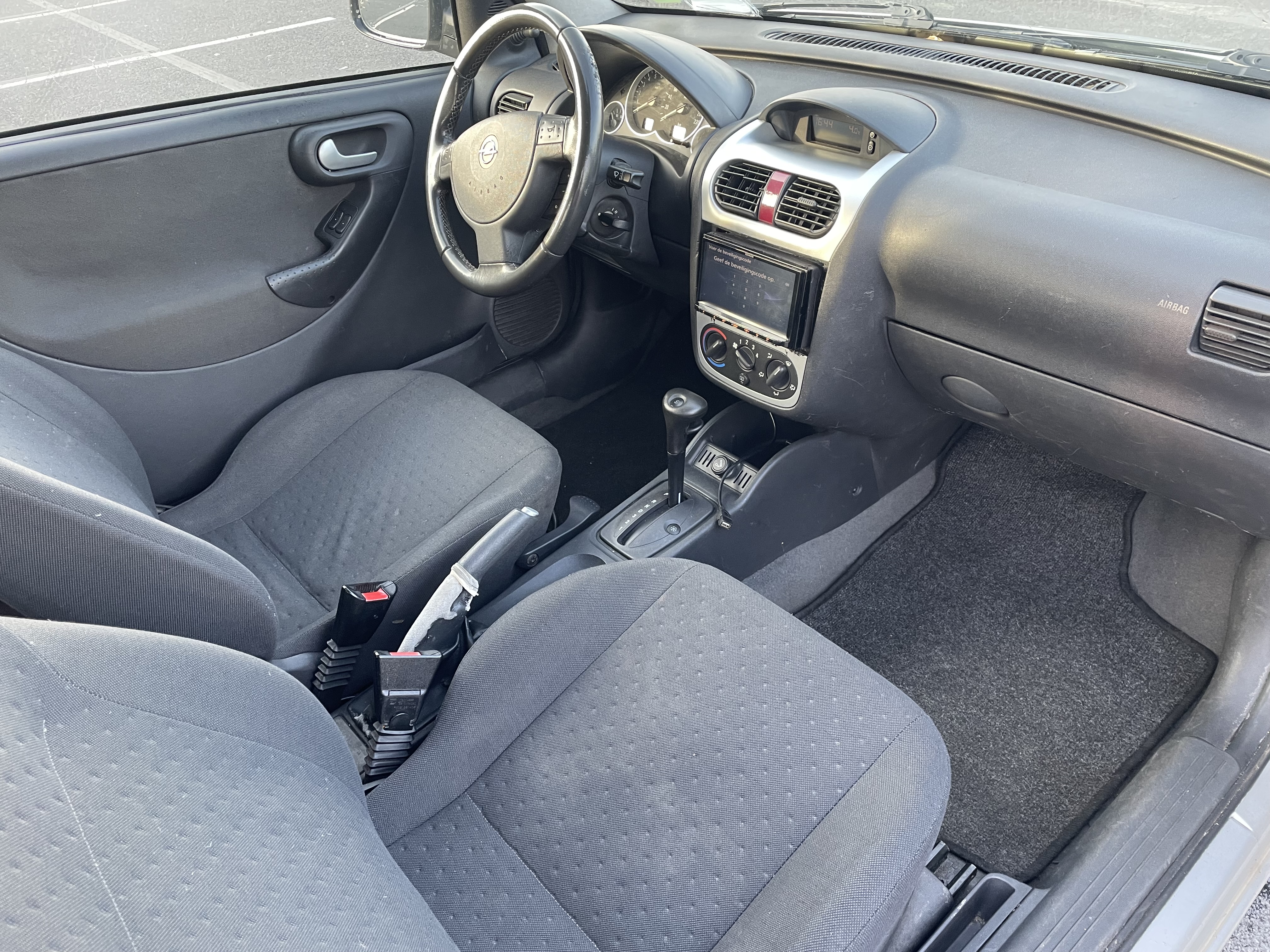 Opel Corsa V 1.4 90 INNOVATION AUTO 3P
