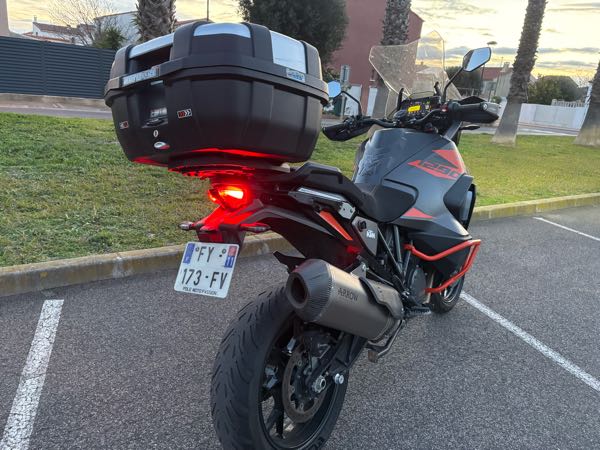 KTM ADVENTURE S