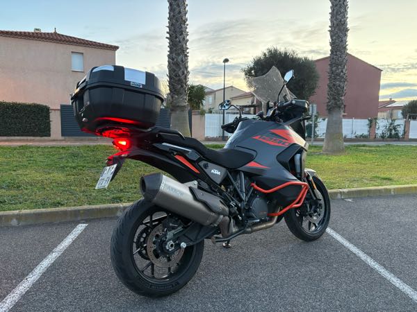 KTM ADVENTURE S