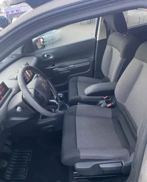 Citroen C4 Cactus 1.6 HDI 100 CV SHINE