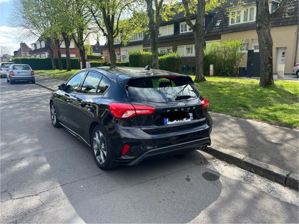 Ford Focus IV 1.5 ECOBLUE 120 ST LINE AUTO