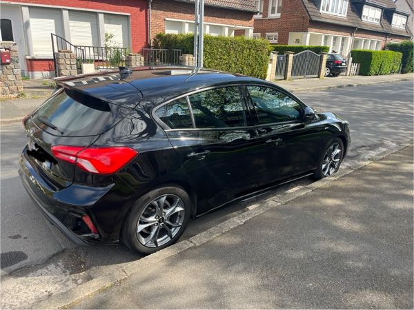 Ford Focus IV 1.5 ECOBLUE 120 ST LINE AUTO