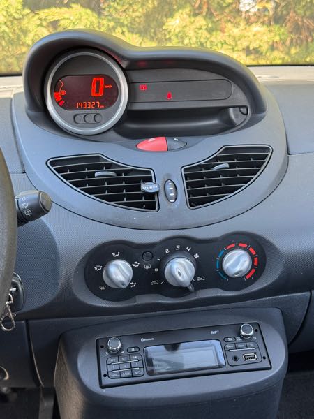 Renault Twingo II (2) 1.5 DCI 75 DYNAMIQUE ECO2