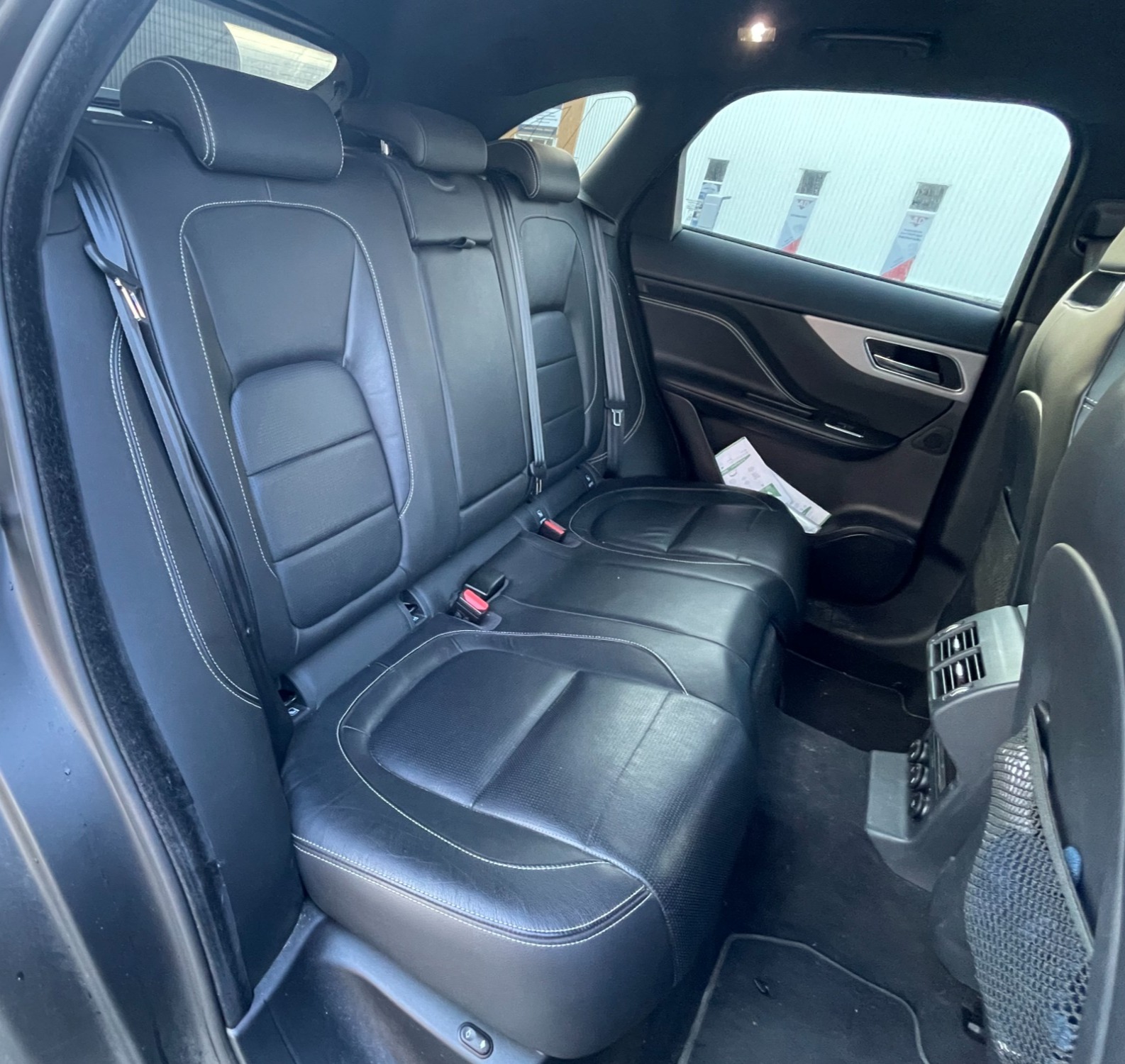 Jaguar F-pace V6 3.0 D 300 R-SPORT 4X4 BVA8