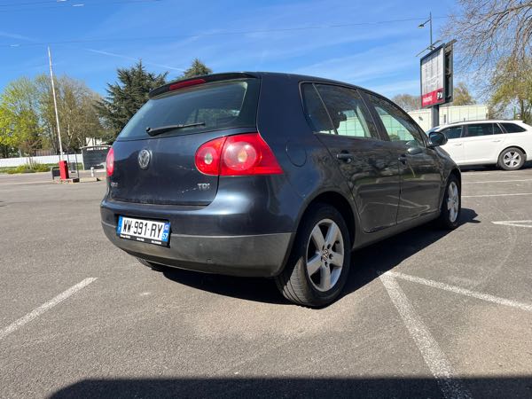 Volkswagen Golf V 1.9 TDI 105 CONFORTLINE BLUEMOTION TECHNOLOGY 5P