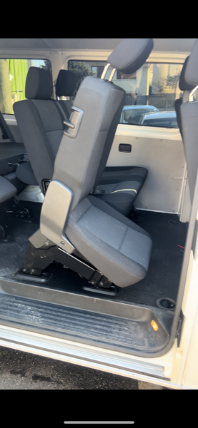 Volkswagen Caravelle VOLKSWAGEN T6 CARAVELLE 9 PLACES