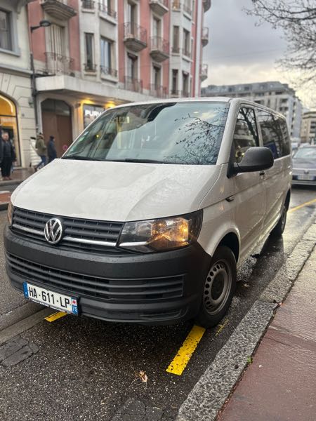 Volkswagen Caravelle VOLKSWAGEN T6 CARAVELLE 9 PLACES