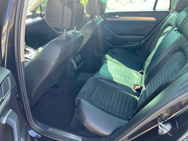 Volkswagen Passat VIII (2) 1.6 TDI 120 BUSINESS DSG7