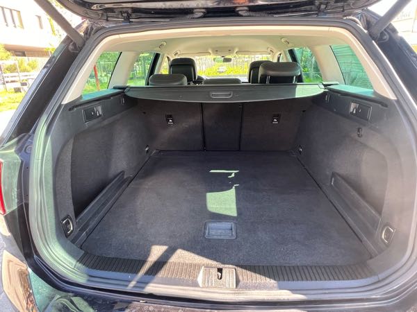 Volkswagen Passat VIII (2) 1.6 TDI 120 BUSINESS DSG7