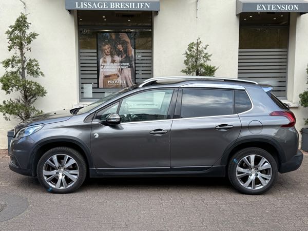 Peugeot 2008 (2) 1.2 PURETECH 110 S&amp;S ALLURE BUSINESS EAT6