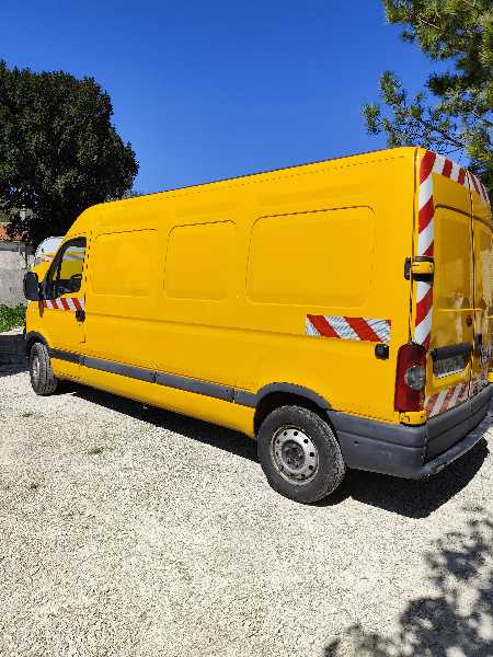 Renault Master II FOURGON GENERIQUE L3H2/3T5/2.5 DCI 120