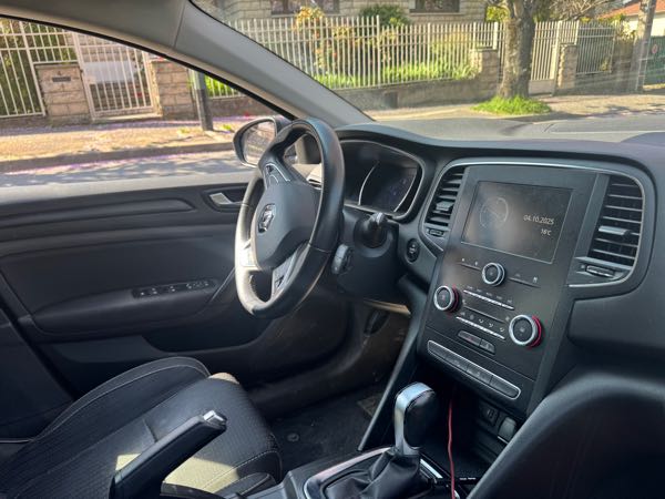 Renault Megane IV (2) 1.5 BLUE DCI 115 BUSINESS EDC