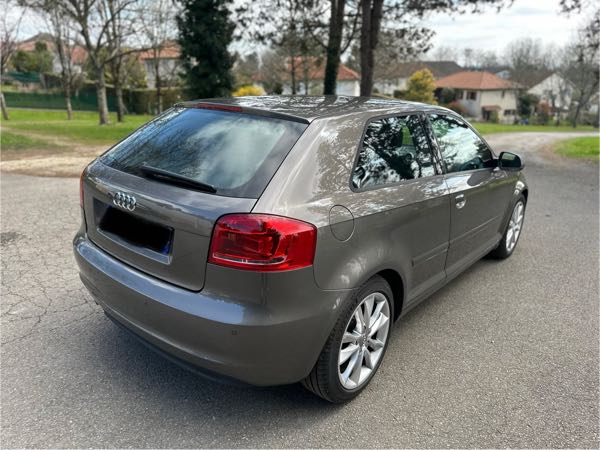 Audi A3 Audi A3 1.6 TDI 105cv Business Line(état irréprochable)
