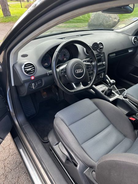 Audi A3 Audi A3 1.6 TDI 105cv Business Line(état irréprochable)