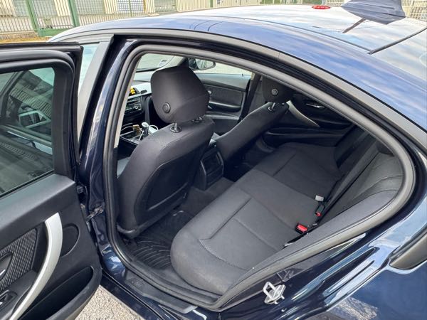 Bmw Serie 3 (F30) 318D 143 BUSINESS