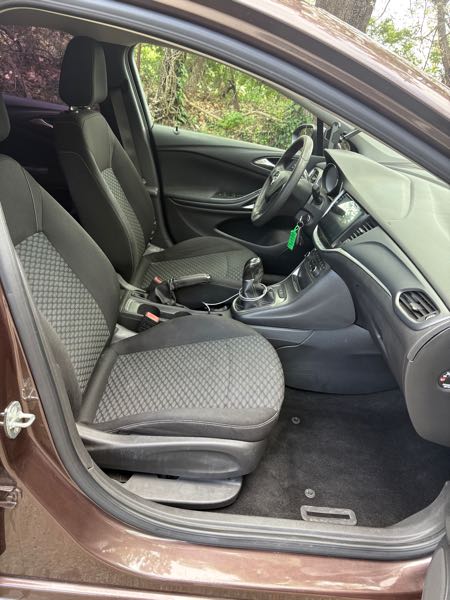 Opel Astra V 1.6 CDTI 110 EDITION