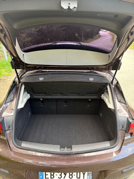 Opel Astra V 1.6 CDTI 110 EDITION