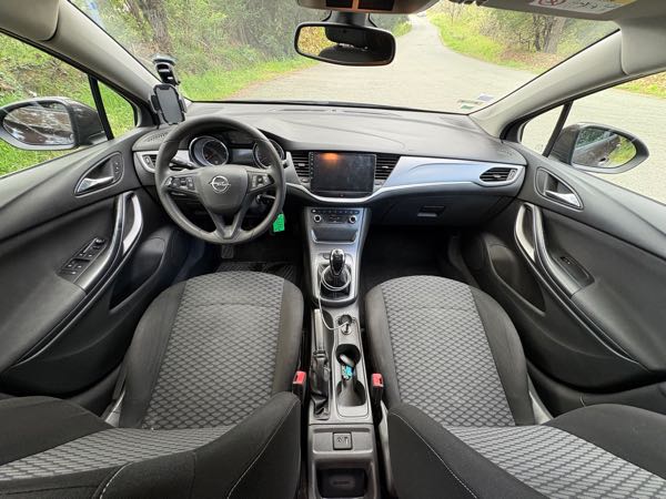 Opel Astra V 1.6 CDTI 110 EDITION