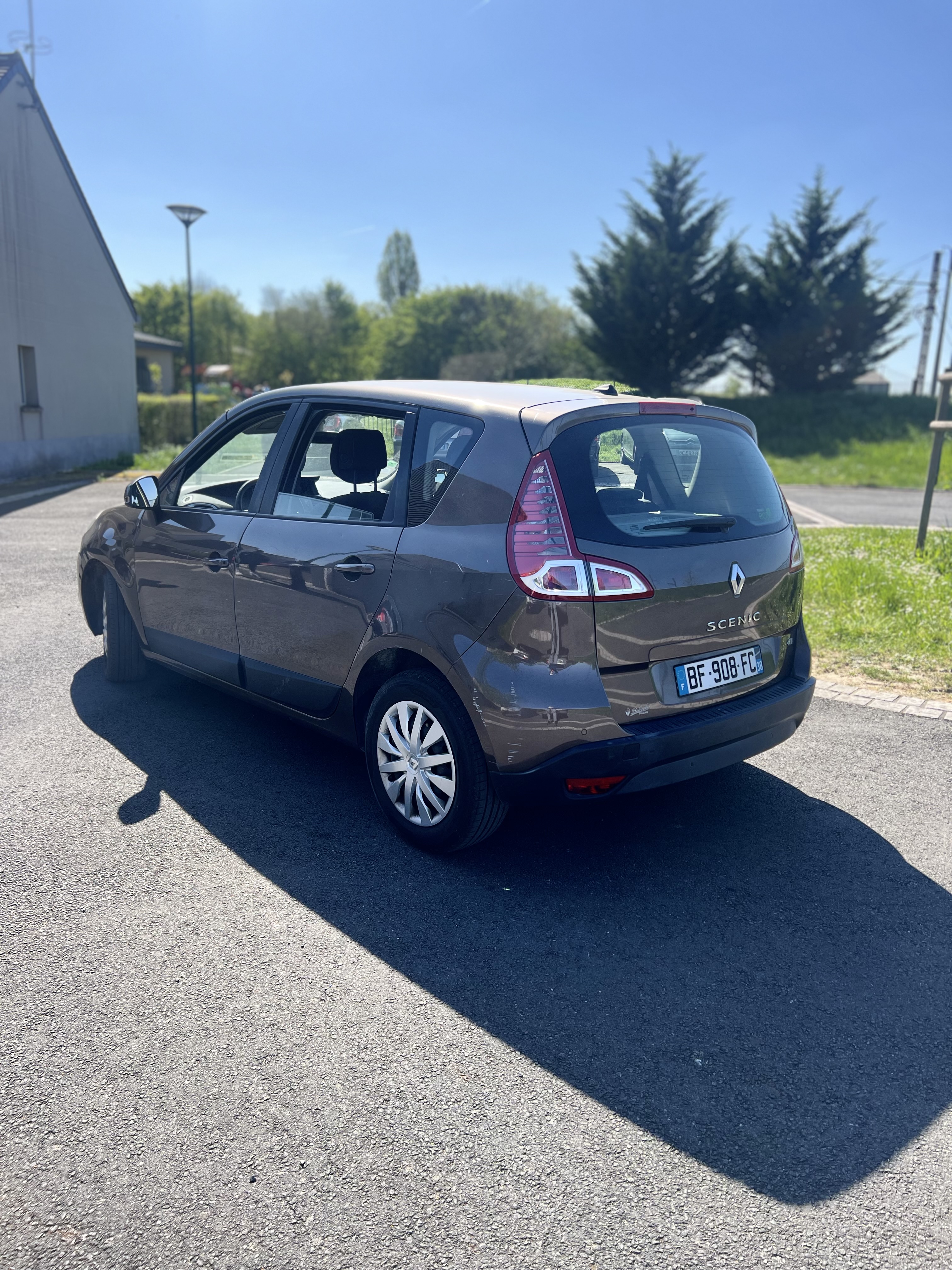 Renault Scenic III (3) XMOD 1.5 DCI 110 ENERGY BUSINESS ECO2
