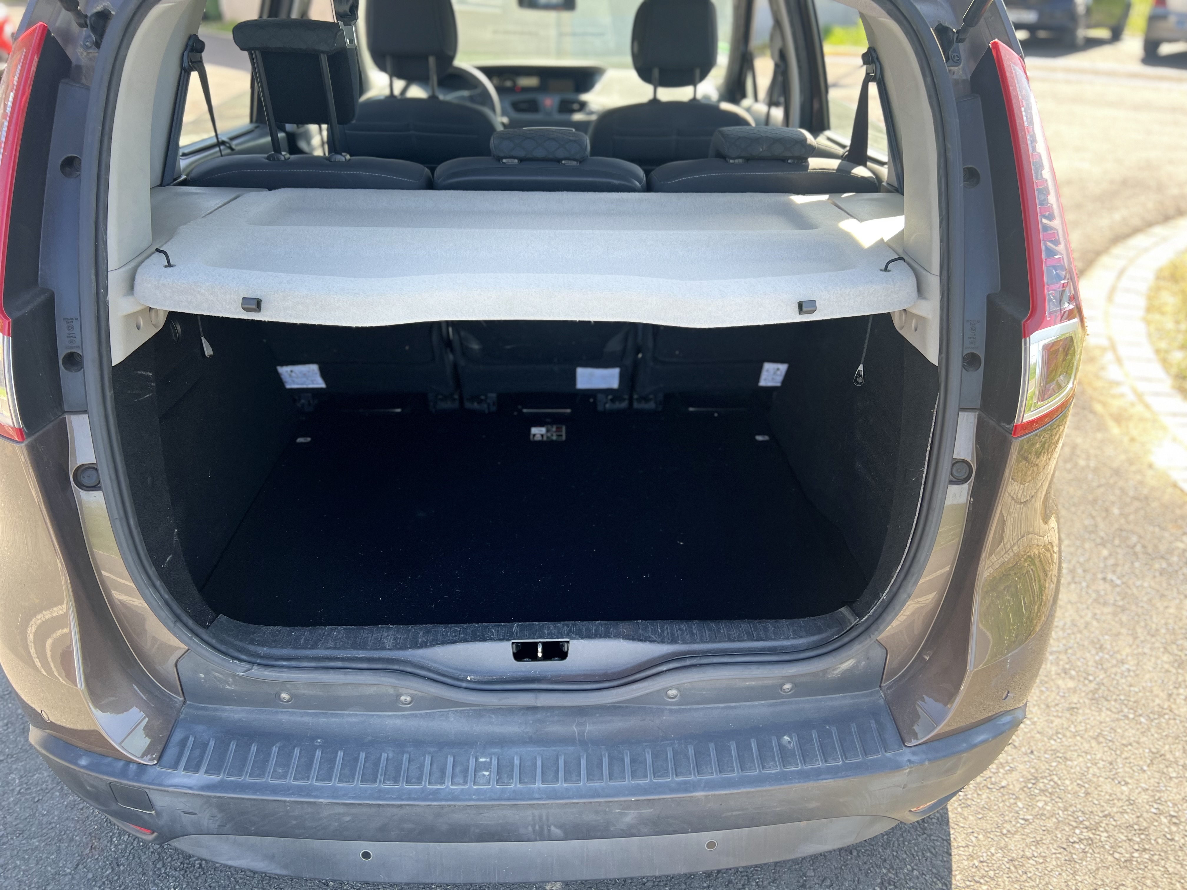 Renault Scenic III (3) XMOD 1.5 DCI 110 ENERGY BUSINESS ECO2