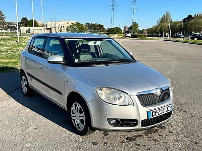 Skoda Fabia 1.2 essence