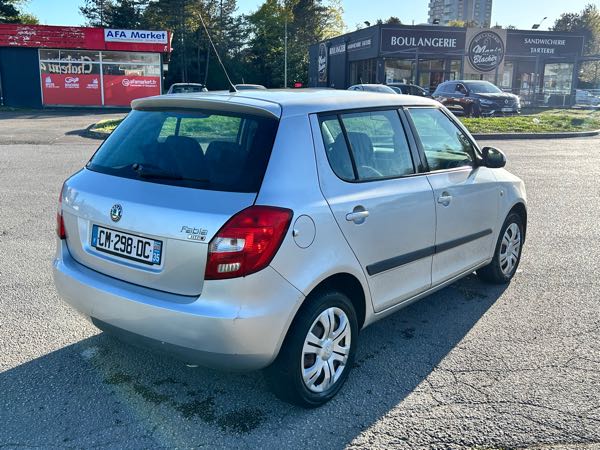 Skoda Fabia 1.2 essence