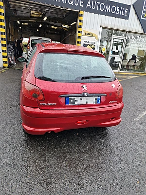 Peugeot 206 (2) 1.4 HDI 70 STYLE 5P