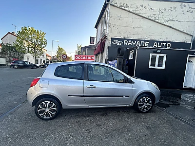 Renault Clio IV (2) 1.2 16V 75 LIMITED