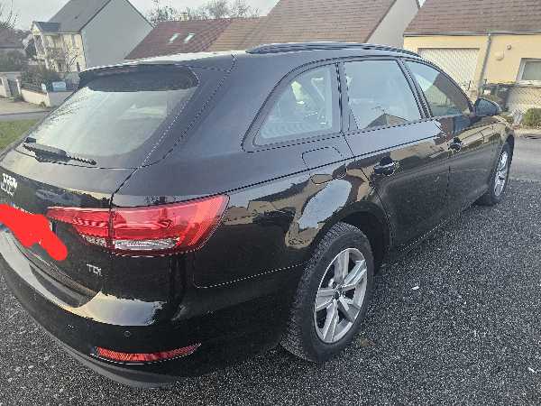 Audi A4 V (2) AVANT 35 TDI 150 S LINE S TRONIC