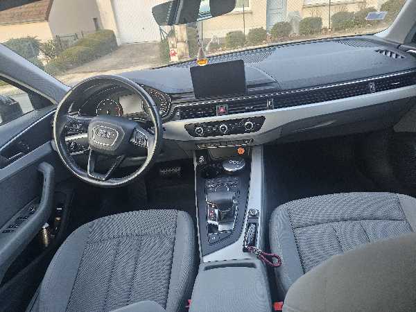 Audi A4 V (2) AVANT 35 TDI 150 S LINE S TRONIC