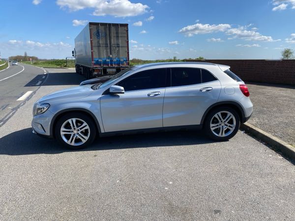 Mercedes-Benz Gla 200 CDI INTUITION BVA7