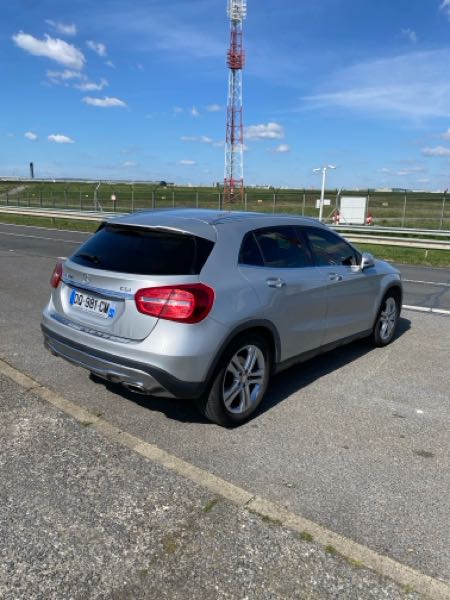 Mercedes-Benz Gla 200 CDI INTUITION BVA7