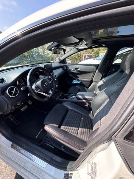 Mercedes-Benz Cla (2) SHOOTING BRAKE 200 D FASCINATION 4MATIC 7G-DCT