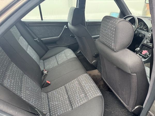 Mercedes-Benz Classe C 180 ESPRIT 9CV