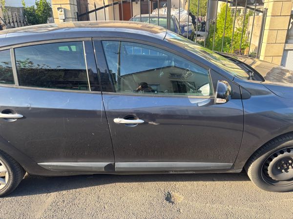Renault Megane III 1.9 DCI 130 CARMINAT TOMTOM