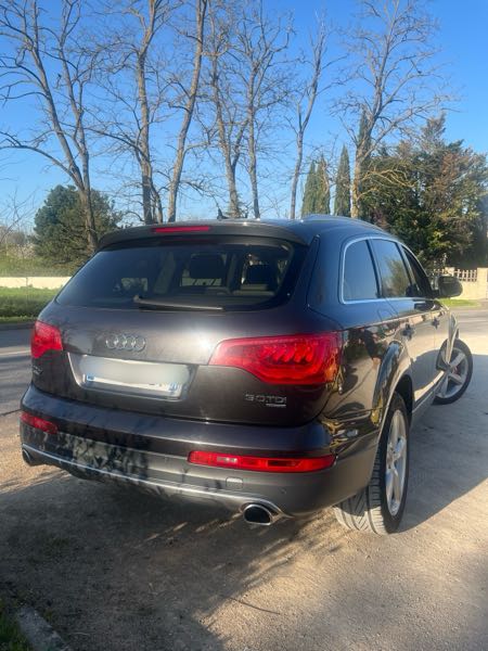 Audi Q7 3.0 V6 TDI AMBIENTE TIPTRONIC 7PL