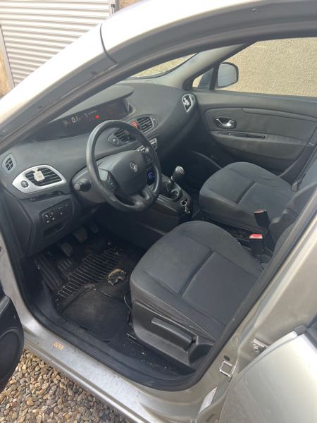Renault Scenic II (2) 1.5 DCI 105 DYNAMIQUE