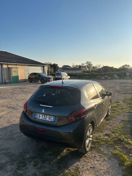 Peugeot 208 Peugeot 208 - 1ere main - Garantie