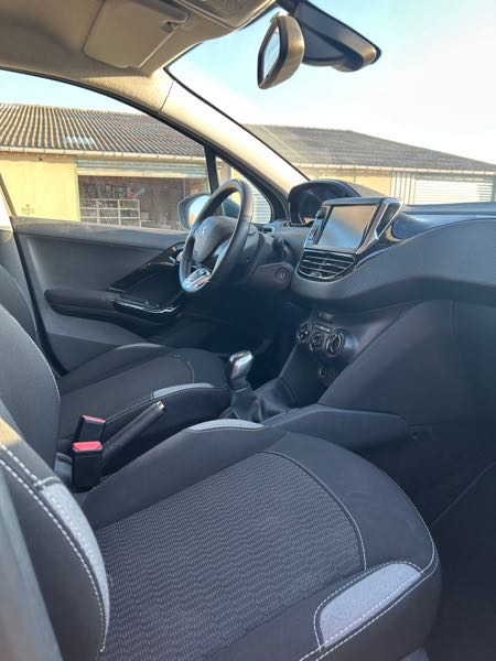 Peugeot 208 Peugeot 208 - 1ere main - Garantie