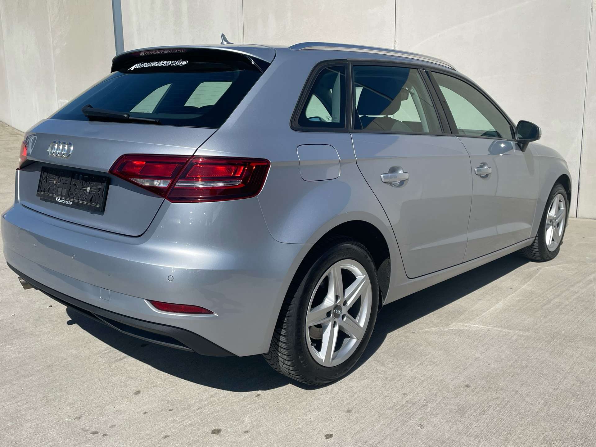 Audi A3 Sportback 1.6 TDi Design/Toit pano/Gps/Clim/Cruise