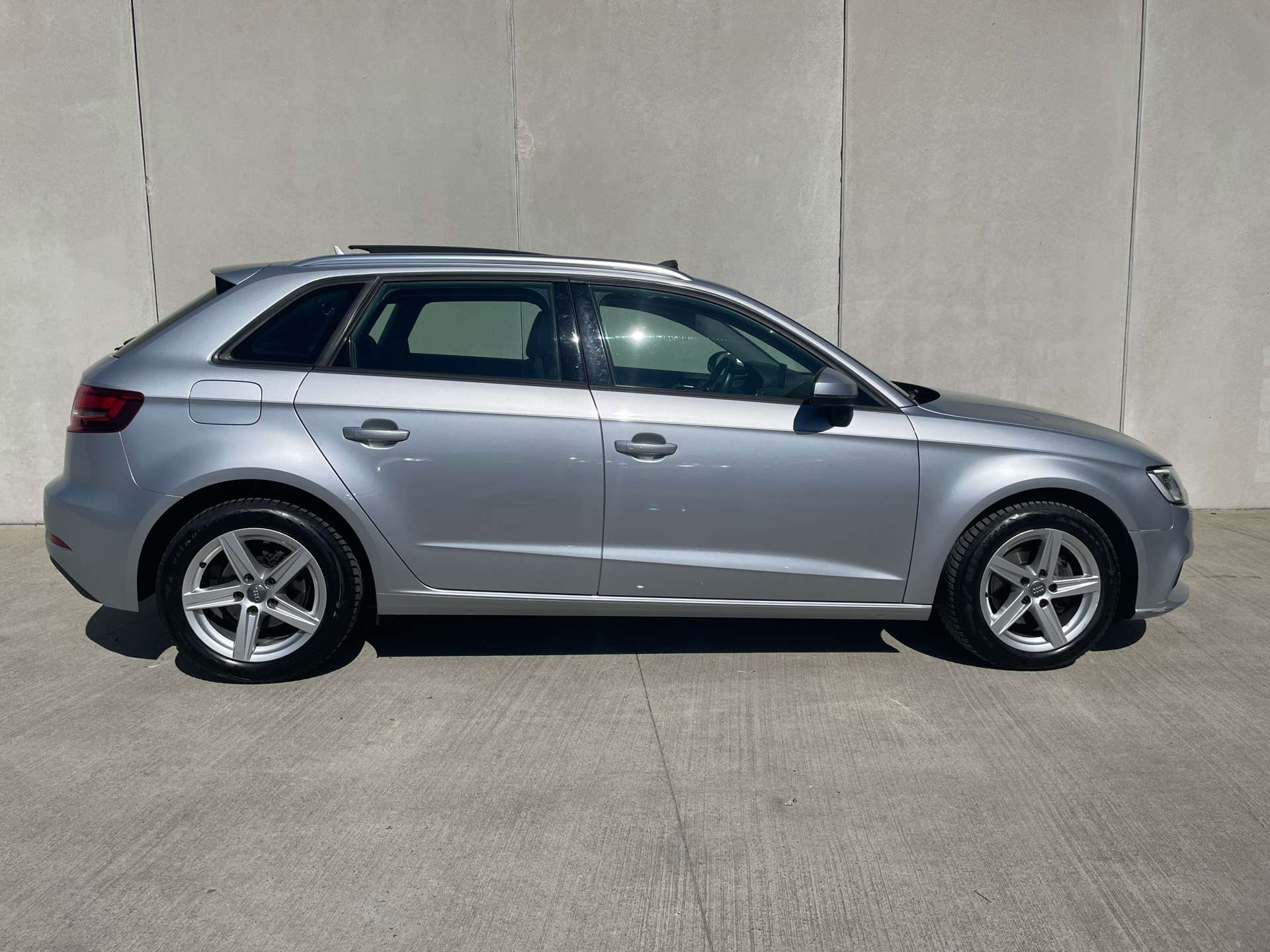 Audi A3 Sportback 1.6 TDi Design/Toit pano/Gps/Clim/Cruise