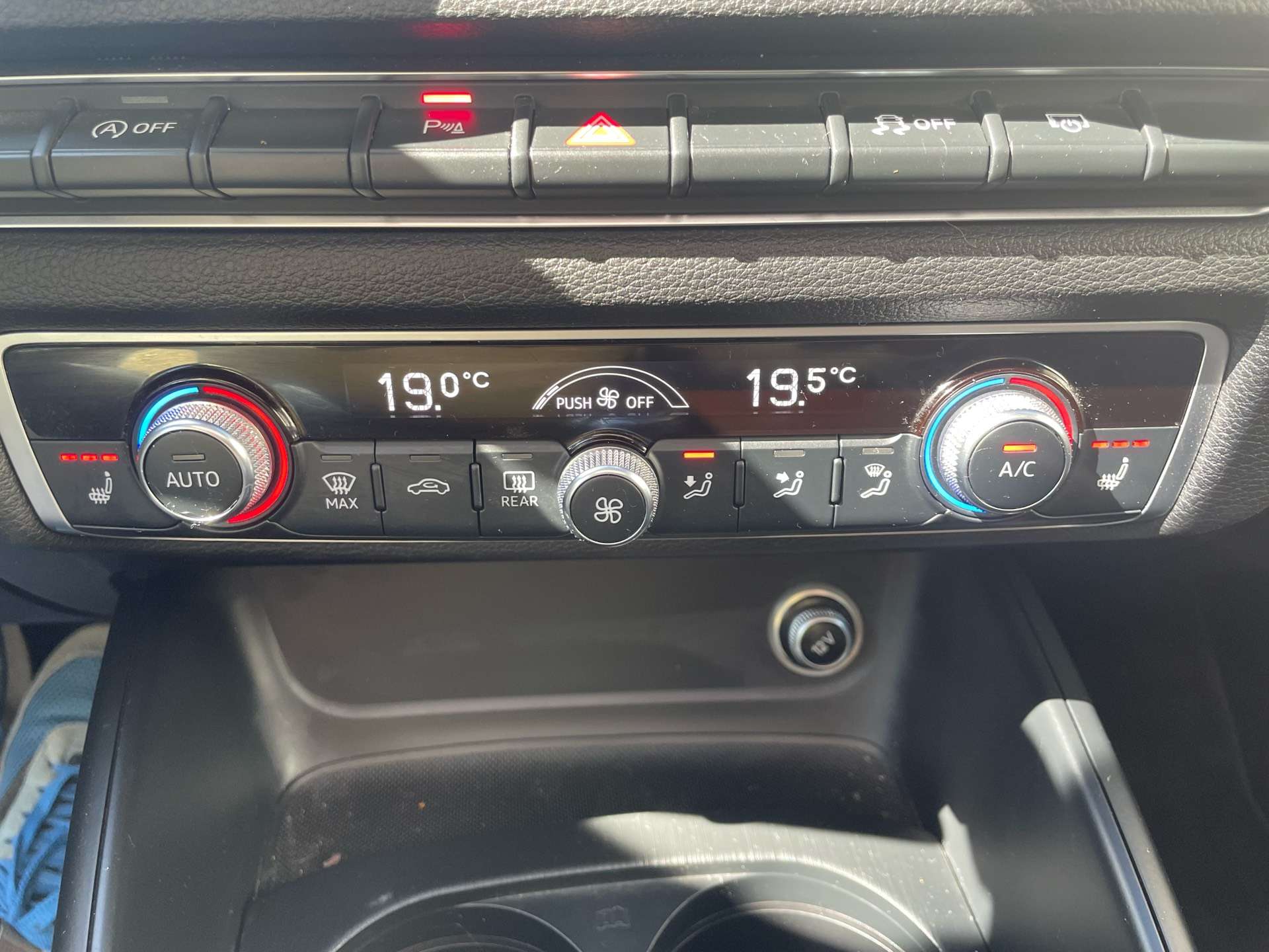 Audi A3 Sportback 1.6 TDi Design/Toit pano/Gps/Clim/Cruise