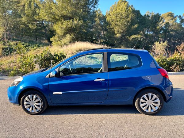 Renault Clio IV (2) 1.2 16V 75 LIMITED