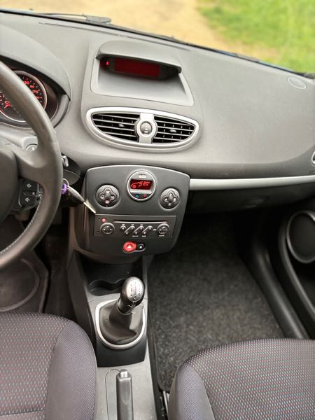 Renault Clio IV (2) 1.2 16V 75 LIMITED