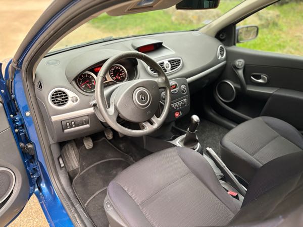 Renault Clio IV (2) 1.2 16V 75 LIMITED