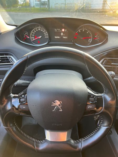 Peugeot 308 II SW 1.6 BLUEHDI 120 S&amp;S FELINE EAT6