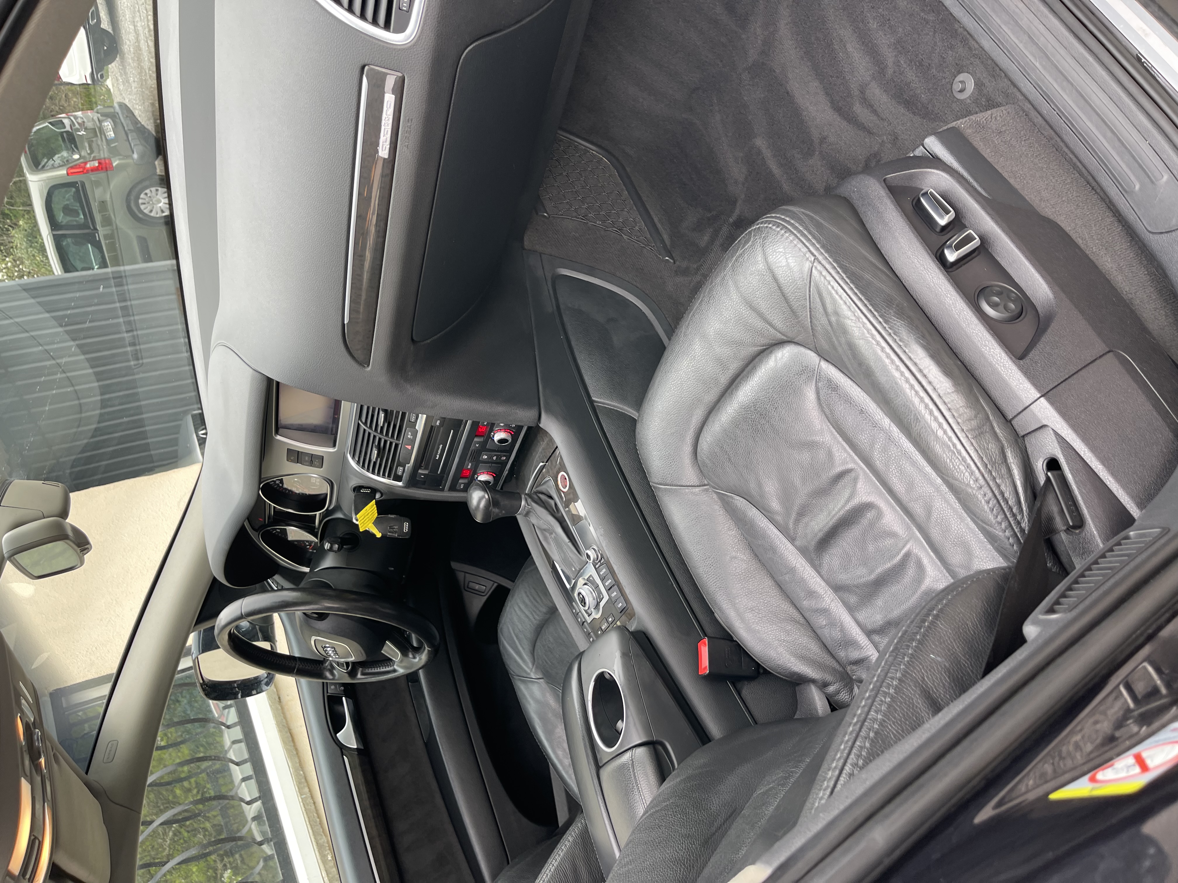 Audi Q7 3.0 V6 TDI 245ch Avus quattro Tiptronic 7 places