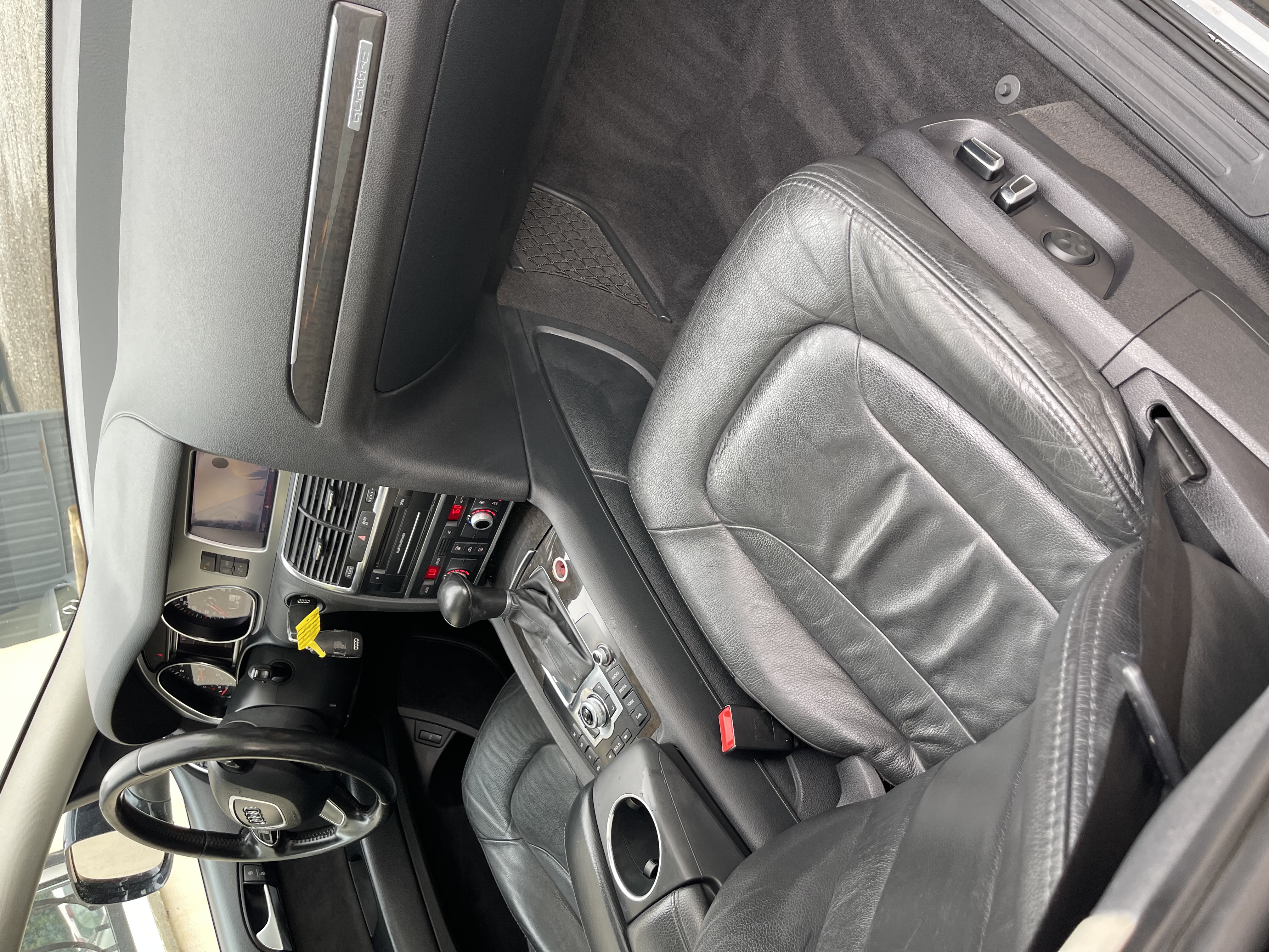 Audi Q7 3.0 V6 TDI 245ch Avus quattro Tiptronic 7 places