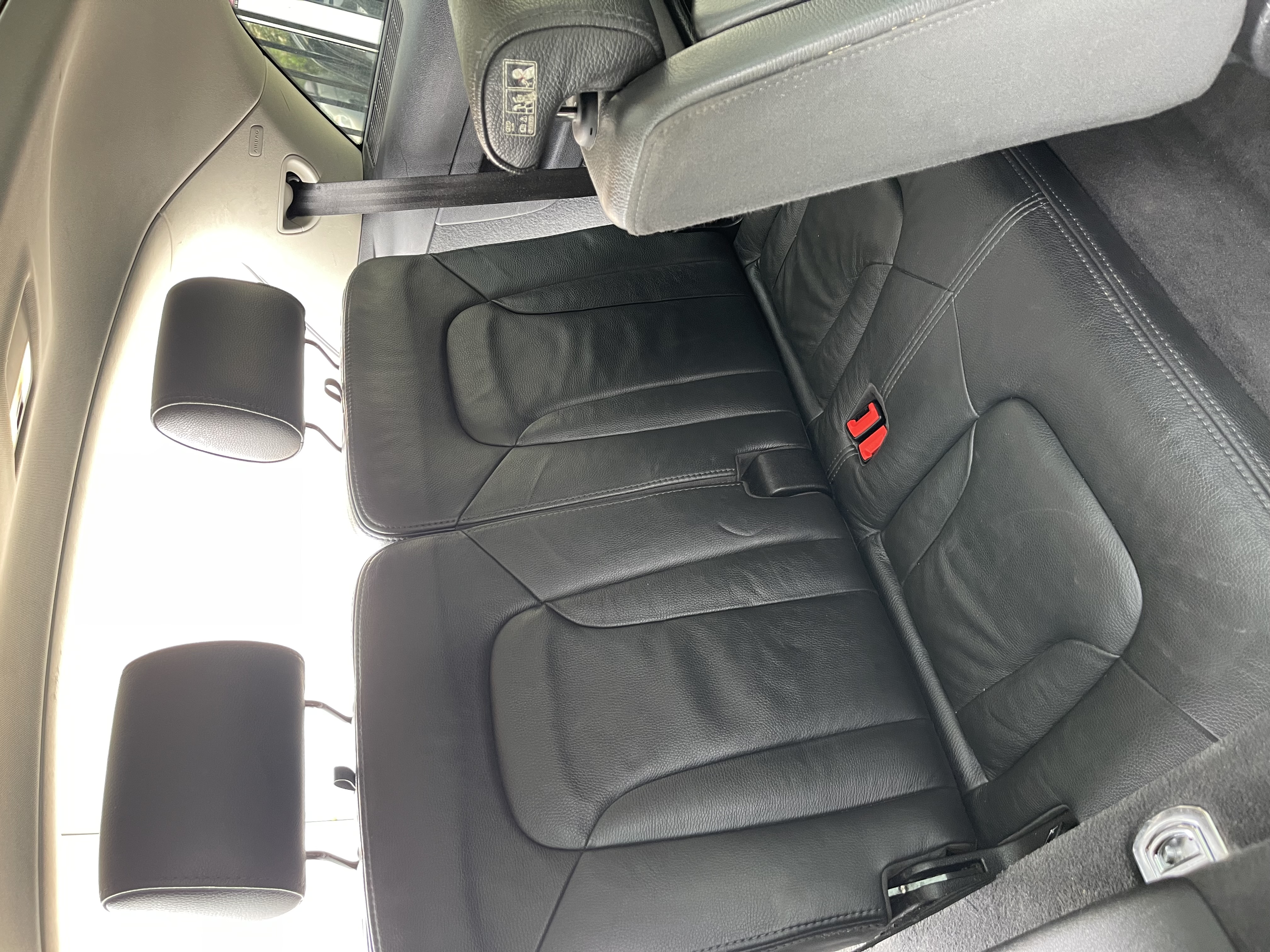 Audi Q7 3.0 V6 TDI 245ch Avus quattro Tiptronic 7 places