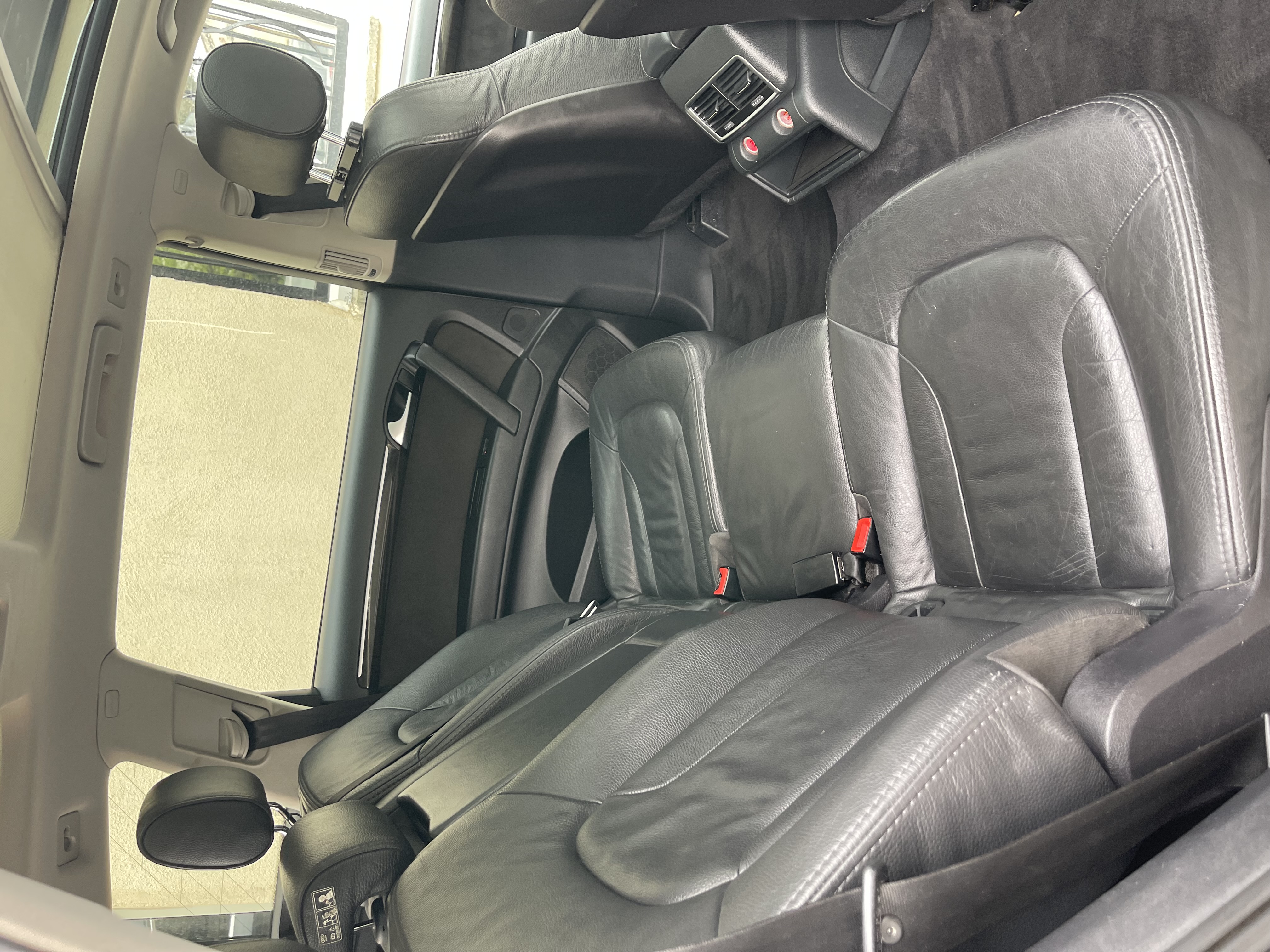 Audi Q7 3.0 V6 TDI 245ch Avus quattro Tiptronic 7 places